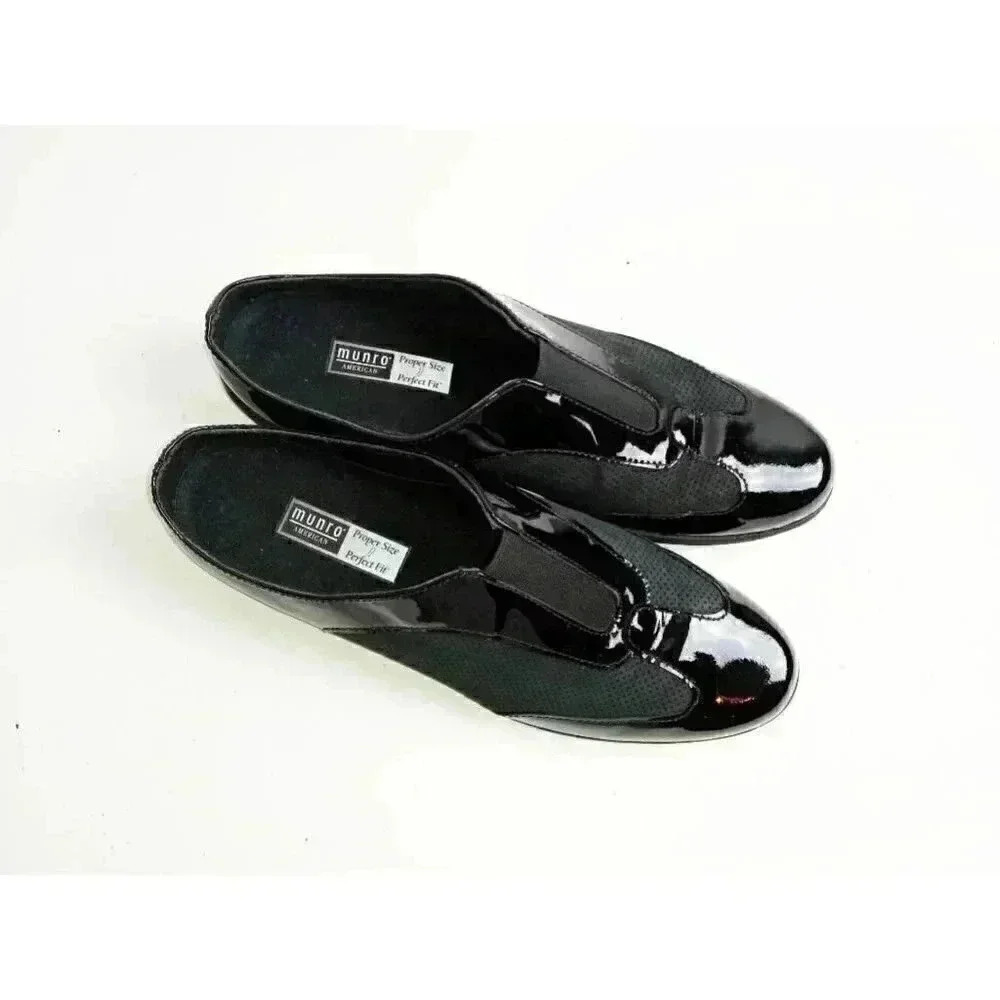 Munro Womens Mules Shoes Black Slip On Low Heel Breathable Almond Toe USA 7.5N